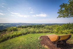 Ruhebank mit Aussicht